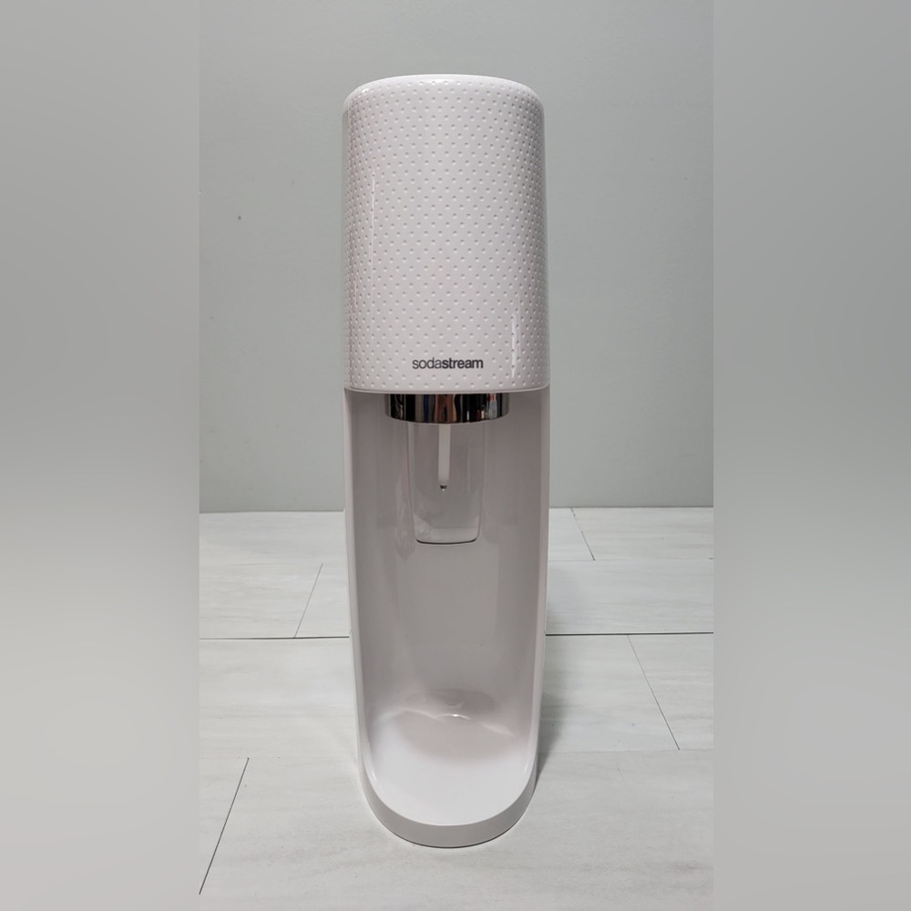 SodaStream White Sparkling Water Maker